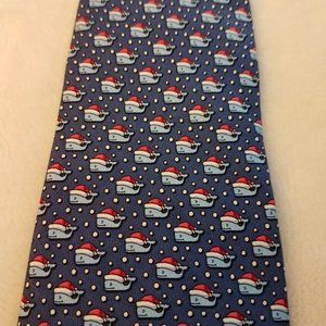 Vineyard Vines Whale Logo Santa Hat Tie